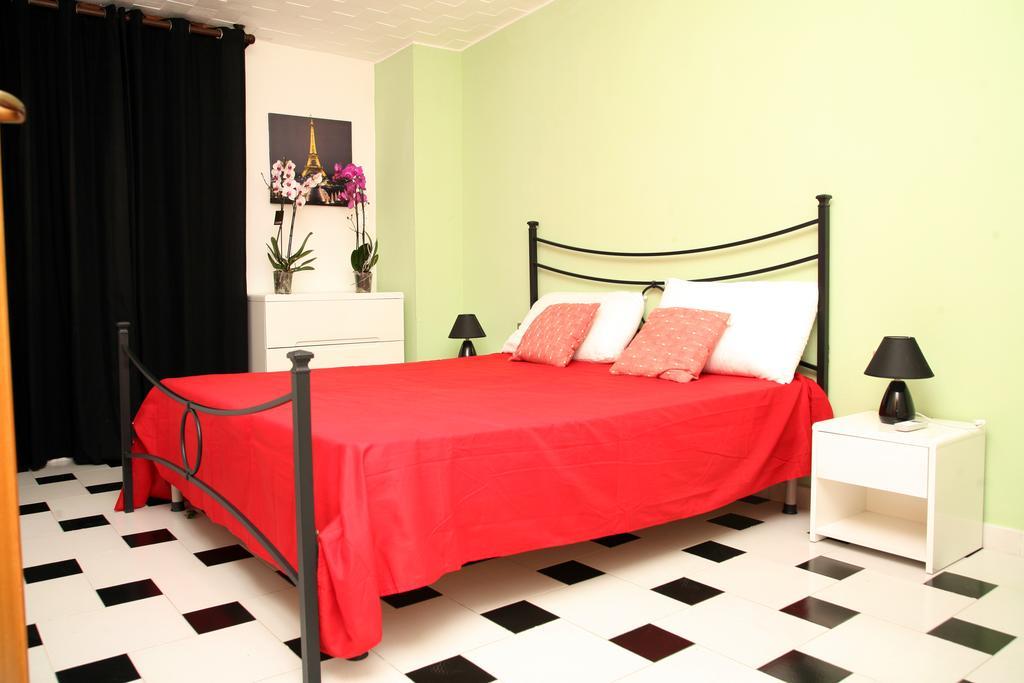 De Amicis Apartment Cagliari Zimmer foto